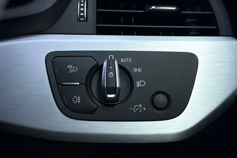 VA22NLZ Audi A5 Coupé S line 40 TFSI S tronic Thumbnail #41