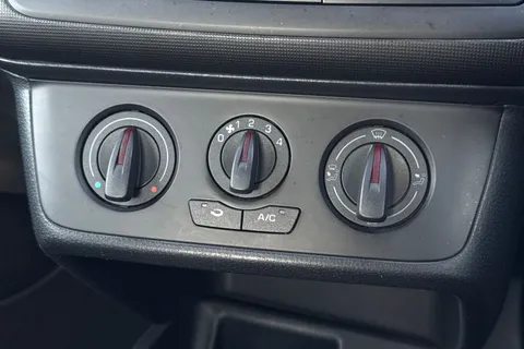 21 of 39 for SEAT IBIZA 1.4 Toca 3dr