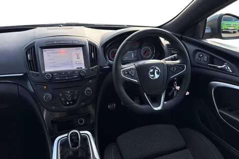 SJ66KWW Vauxhall Insignia 1.6 CDTi SRi VX Line Nav Euro 6 (s/s) 5dr Thumbnail #19