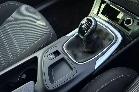 SJ66KWW Vauxhall Insignia 1.6 CDTi SRi VX Line Nav Euro 6 (s/s) 5dr Thumbnail #24