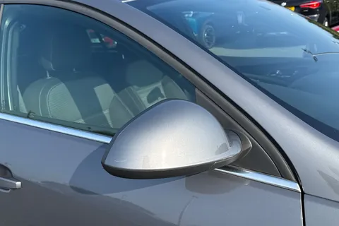 SJ66KWW Vauxhall Insignia 1.6 CDTi SRi VX Line Nav Euro 6 (s/s) 5dr Thumbnail #29