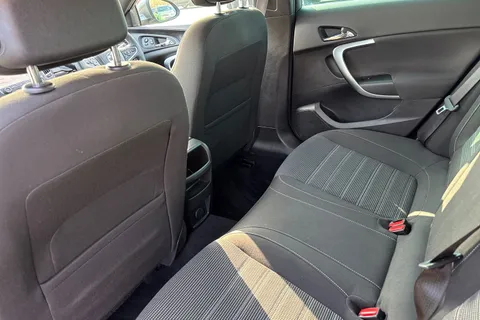 SJ66KWW Vauxhall Insignia 1.6 CDTi SRi VX Line Nav Euro 6 (s/s) 5dr Thumbnail #31