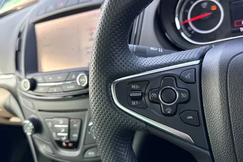 SJ66KWW Vauxhall Insignia 1.6 CDTi SRi VX Line Nav Euro 6 (s/s) 5dr Thumbnail #38