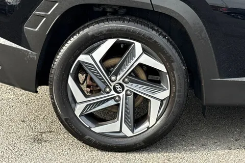 FD72XWL Hyundai Tucson 1.6 h T-GDi 13.8kWh Ultimate Auto 4WD Euro 6 (s/s) 5dr Thumbnail #14