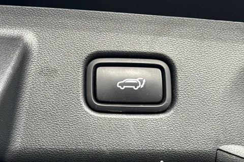 FD72XWL Hyundai Tucson 1.6 h T-GDi 13.8kWh Ultimate Auto 4WD Euro 6 (s/s) 5dr Thumbnail #31