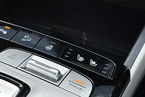 FD72XWL Hyundai Tucson 1.6 h T-GDi 13.8kWh Ultimate Auto 4WD Euro 6 (s/s) 5dr Thumbnail #43