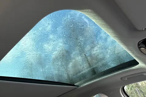 FD72XWL Hyundai Tucson 1.6 h T-GDi 13.8kWh Ultimate Auto 4WD Euro 6 (s/s) 5dr Thumbnail #46