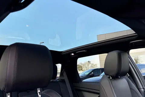 DU75YOJ Land Rover Discovery Sport 2.0 D200 Dynamic SE 5dr Thumbnail #31