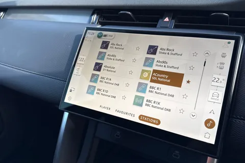 DU75YOJ Land Rover Discovery Sport 2.0 D200 Dynamic SE 5dr Thumbnail #34