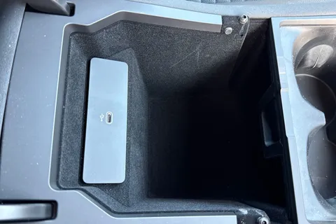 DU75YOJ Land Rover Discovery Sport 2.0 D200 Dynamic SE 5dr Thumbnail #44