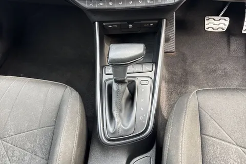 MA72VYD Hyundai Bayon 1.0 T-GDi MHEV Premium DCT Euro 6 (s/s) 5dr Thumbnail #24