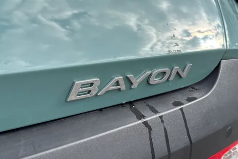 MA72VYD Hyundai Bayon 1.0 T-GDi MHEV Premium DCT Euro 6 (s/s) 5dr Thumbnail #32
