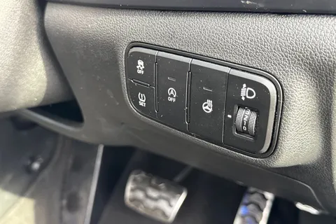 MA72VYD Hyundai Bayon 1.0 T-GDi MHEV Premium DCT Euro 6 (s/s) 5dr Thumbnail #37