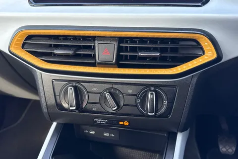 DG23CXZ SEAT Arona 1.0 TSI EVO SE Technology Euro 6 (s/s) 5dr Thumbnail #23