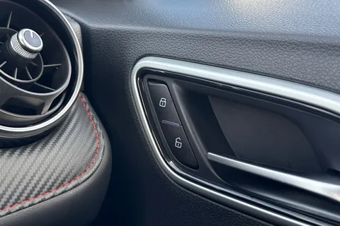 MJ72ZZL MG Mg Zs 1.0 T-GDI Exclusive Auto Euro 6 5dr Thumbnail #43