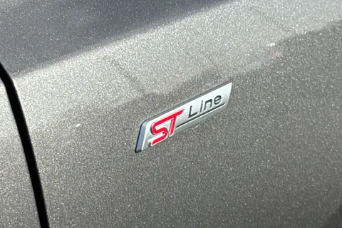 27 of 50 for Ford Focus 1.5 EcoBlue ST-Line Euro 6 (s/s) 5dr