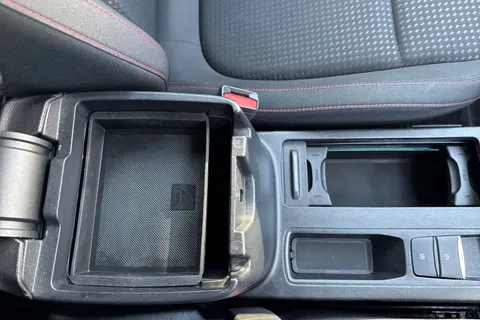 41 of 50 for Ford Focus 1.5 EcoBlue ST-Line Euro 6 (s/s) 5dr