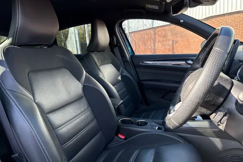 DL72CEO Renault Arkana 1.6 E-TECH E-Tech engineered Auto 2WD Euro 6 (s/s) 5dr Thumbnail #25