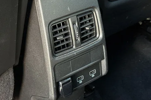 DL72CEO Renault Arkana 1.6 E-TECH E-Tech engineered Auto 2WD Euro 6 (s/s) 5dr Thumbnail #33