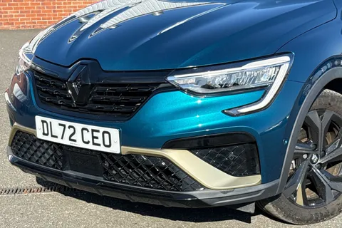 DL72CEO Renault Arkana 1.6 E-TECH E-Tech engineered Auto 2WD Euro 6 (s/s) 5dr Thumbnail #35