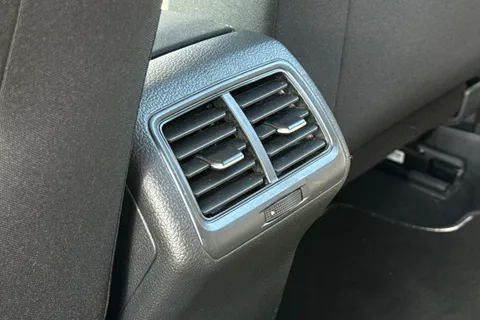 25 of 49 for Volkswagen Golf 1.4 TSI BlueMotion Tech Match Edition Euro 6 (s/s) 5dr