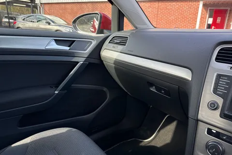 42 of 49 for Volkswagen Golf 1.4 TSI BlueMotion Tech Match Edition Euro 6 (s/s) 5dr