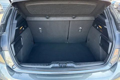 10 of 53 for Ford Focus 1.0T EcoBoost ST-Line X Euro 6 (s/s) 5dr