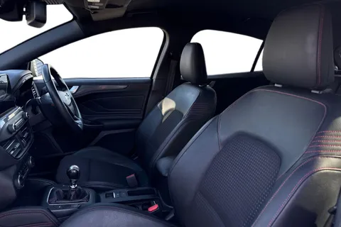 11 of 53 for Ford Focus 1.0T EcoBoost ST-Line X Euro 6 (s/s) 5dr