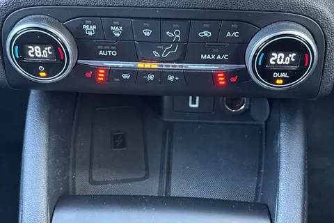 19 of 53 for Ford Focus 1.0T EcoBoost ST-Line X Euro 6 (s/s) 5dr