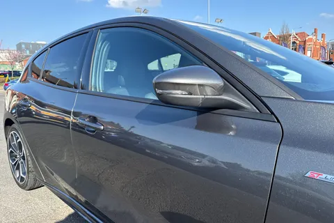 28 of 53 for Ford Focus 1.0T EcoBoost ST-Line X Euro 6 (s/s) 5dr