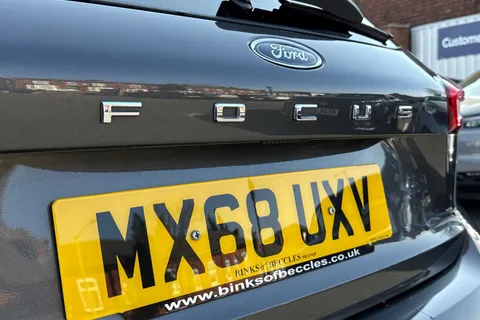 30 of 53 for Ford Focus 1.0T EcoBoost ST-Line X Euro 6 (s/s) 5dr