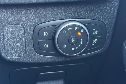 36 of 53 for Ford Focus 1.0T EcoBoost ST-Line X Euro 6 (s/s) 5dr