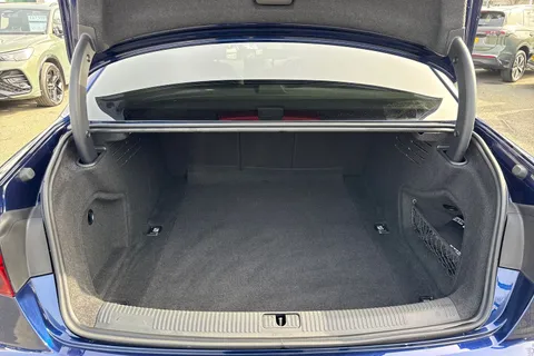 BJ20WVC Audi A4 2.0 TFSI 35 S line Euro 6 (s/s) 4dr Thumbnail #8