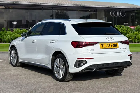 YL73FNW Audi A3 S line 40 TFSI e  204 PS S tronic Thumbnail #3