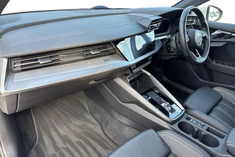 YL73FNW Audi A3 S line 40 TFSI e  204 PS S tronic Thumbnail #16