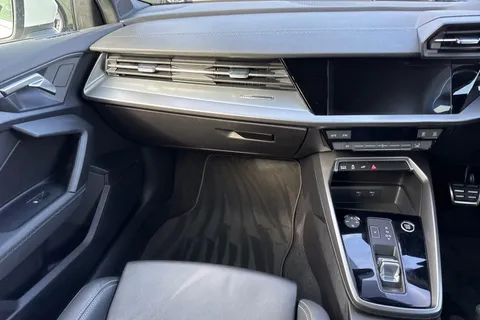 YL73FNW Audi A3 S line 40 TFSI e  204 PS S tronic Thumbnail #21