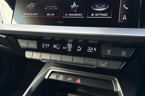 YL73FNW Audi A3 S line 40 TFSI e  204 PS S tronic Thumbnail #23