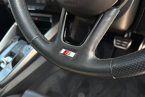 YL73FNW Audi A3 S line 40 TFSI e  204 PS S tronic Thumbnail #31