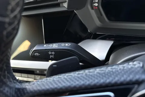 YL73FNW Audi A3 S line 40 TFSI e  204 PS S tronic Thumbnail #46