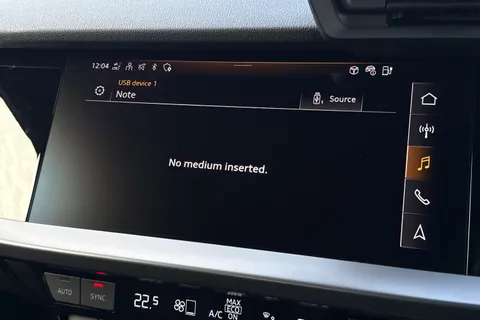 YL73FNW Audi A3 S line 40 TFSI e  204 PS S tronic Thumbnail #56