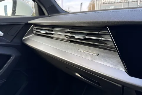 YL73FNW Audi A3 S line 40 TFSI e  204 PS S tronic Thumbnail #62