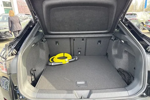 DA25BRX Volkswagen ID.5 150kW Max Pro Performance 77kWh 5dr Auto | Arear View Camera | Heat Pump Thumbnail #7