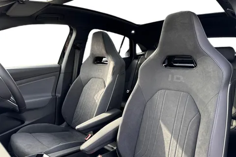 DA25BRX Volkswagen ID.5 150kW Max Pro Performance 77kWh 5dr Auto | Arear View Camera | Heat Pump Thumbnail #16