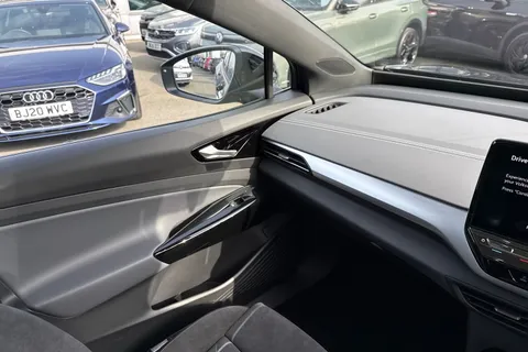 DA25BRX Volkswagen ID.5 150kW Max Pro Performance 77kWh 5dr Auto | Arear View Camera | Heat Pump Thumbnail #20