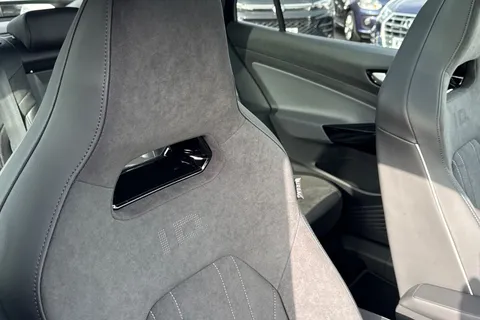 DA25BRX Volkswagen ID.5 150kW Max Pro Performance 77kWh 5dr Auto | Arear View Camera | Heat Pump Thumbnail #41