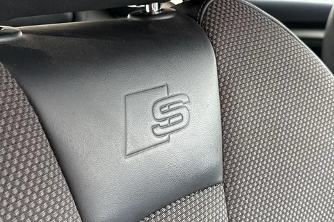 47 of 64 for Audi A3 1.4 TFSI CoD S line Sportback Euro 6 (s/s) 5dr