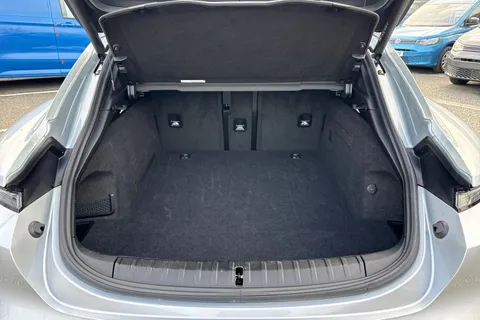 LN22XBC Porsche Taycan Performance Plus 93.4kWh 4 Cross Turismo Auto 4WD 5dr (11kW Charger) Thumbnail #8