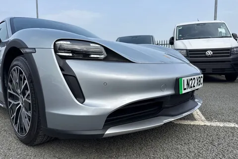 LN22XBC Porsche Taycan Performance Plus 93.4kWh 4 Cross Turismo Auto 4WD 5dr (11kW Charger) Thumbnail #10