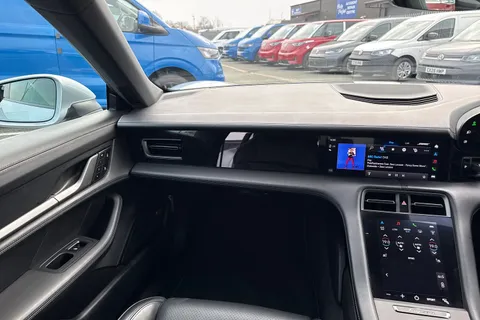 LN22XBC Porsche Taycan Performance Plus 93.4kWh 4 Cross Turismo Auto 4WD 5dr (11kW Charger) Thumbnail #21