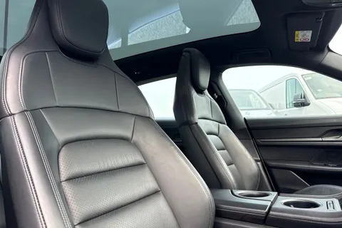 LN22XBC Porsche Taycan Performance Plus 93.4kWh 4 Cross Turismo Auto 4WD 5dr (11kW Charger) Thumbnail #25